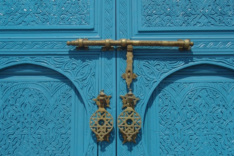 [blue_moroccan)door.jpg]