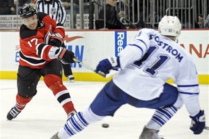 [58185_aptopix_maple_leafs_devils_hockey.jpg]