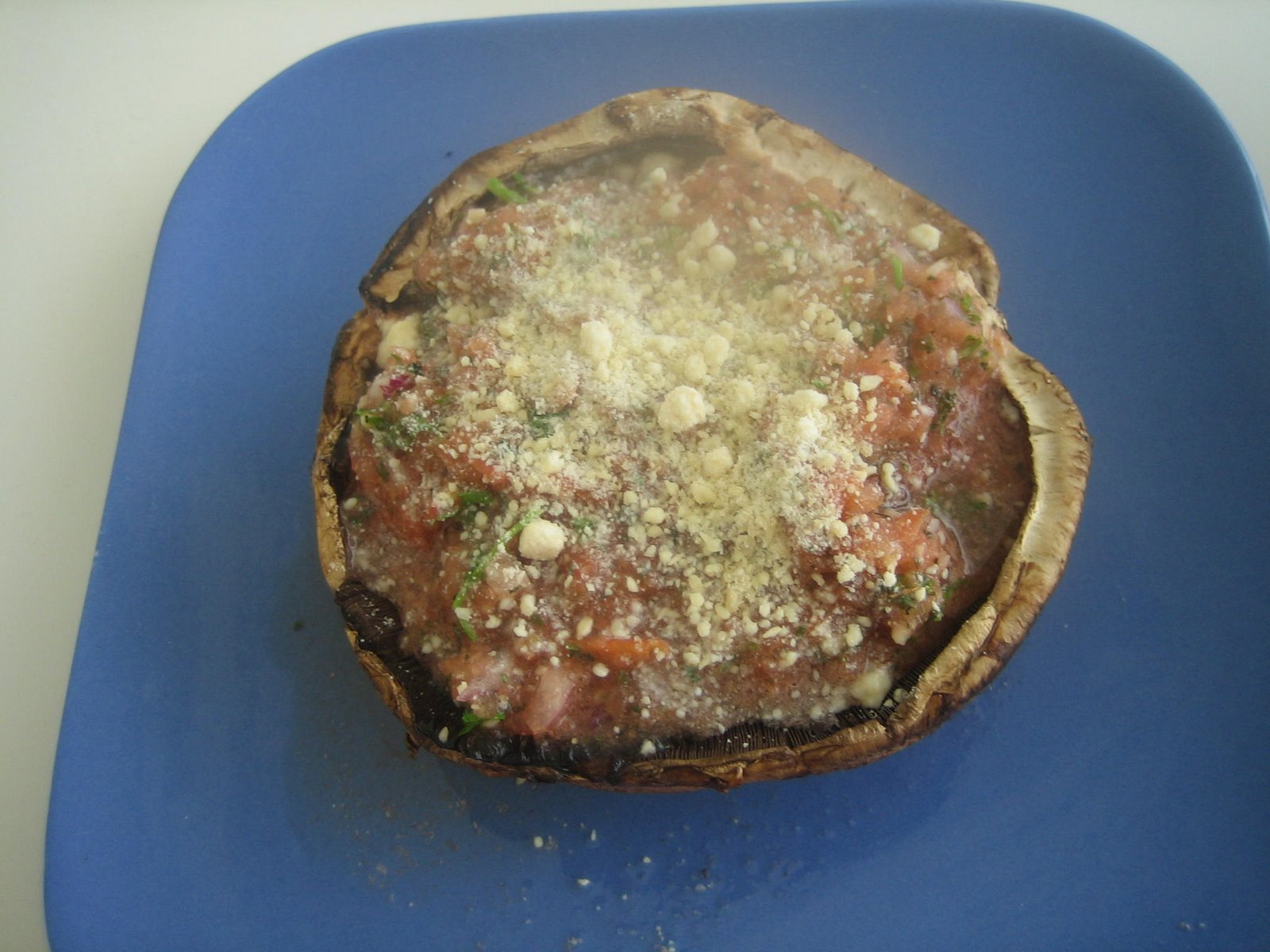 [Raw+Mushroom+Pizza.jpg]