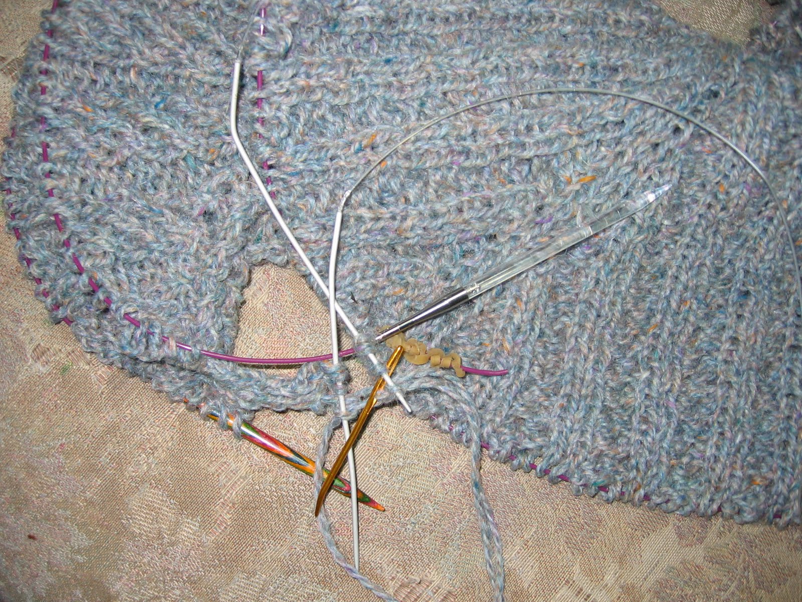 Knitting Outside the Lines Unvented Underarm Gusset