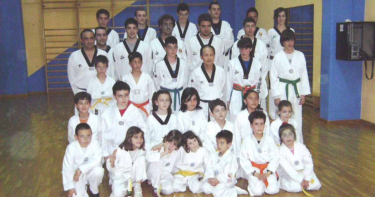 CLUB TAEKWONDO VALLADOLID EL CLUB TAEKWONDO VALLADOLID CON SU MAESTRO