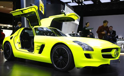 Eco Cars - Mercedes-Benz SLS AMG E-Cell