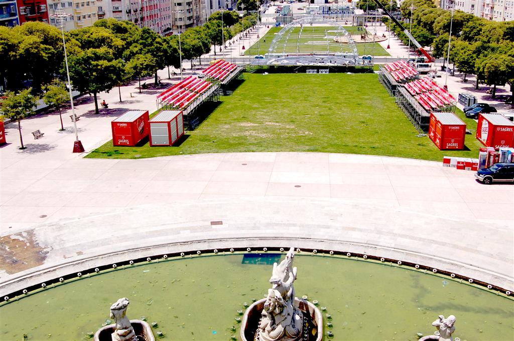 [Euro2008-1+(Large).jpg]