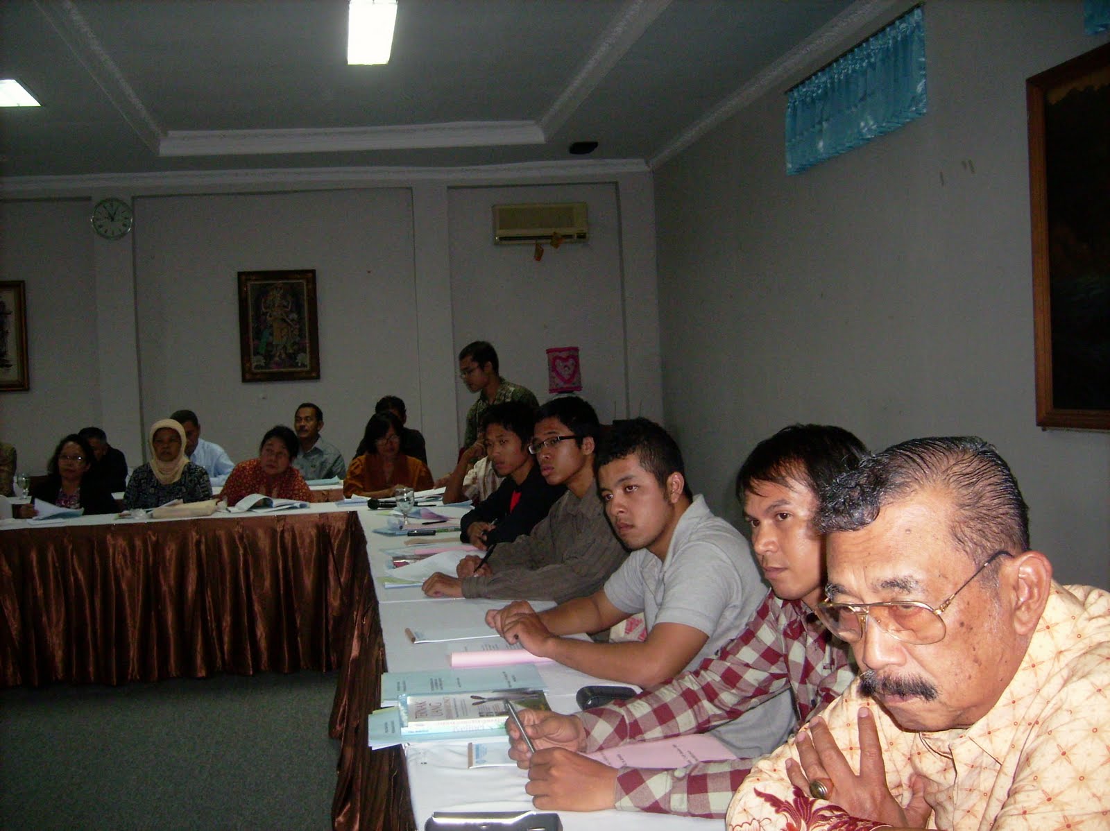 [DSCI0311.JPG]