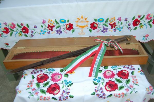 [normal_SzIstvan_kardja_06.JPG]