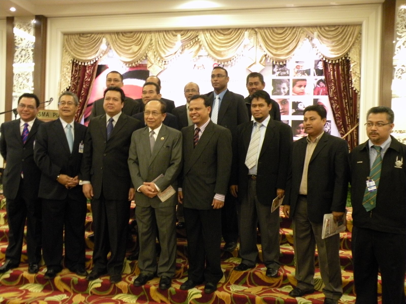 [DSCN2236.JPG]