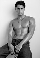 Model : Justin Lanfair