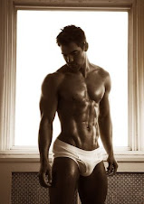 Model : Carlos Arias