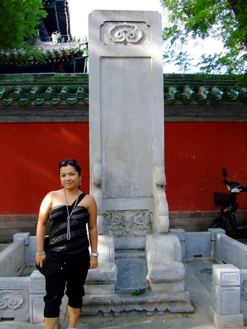 [Me+at+Confucius+Temple+2.JPG]
