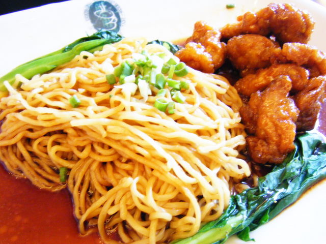 [Honey+Chicken+with+Noodle.JPG]