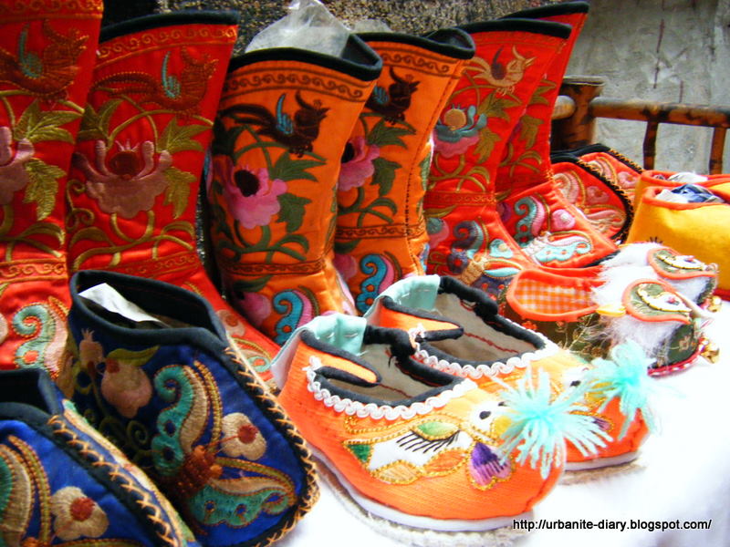 [Things+selling+at+Tian+Zi+Fang.JPG]