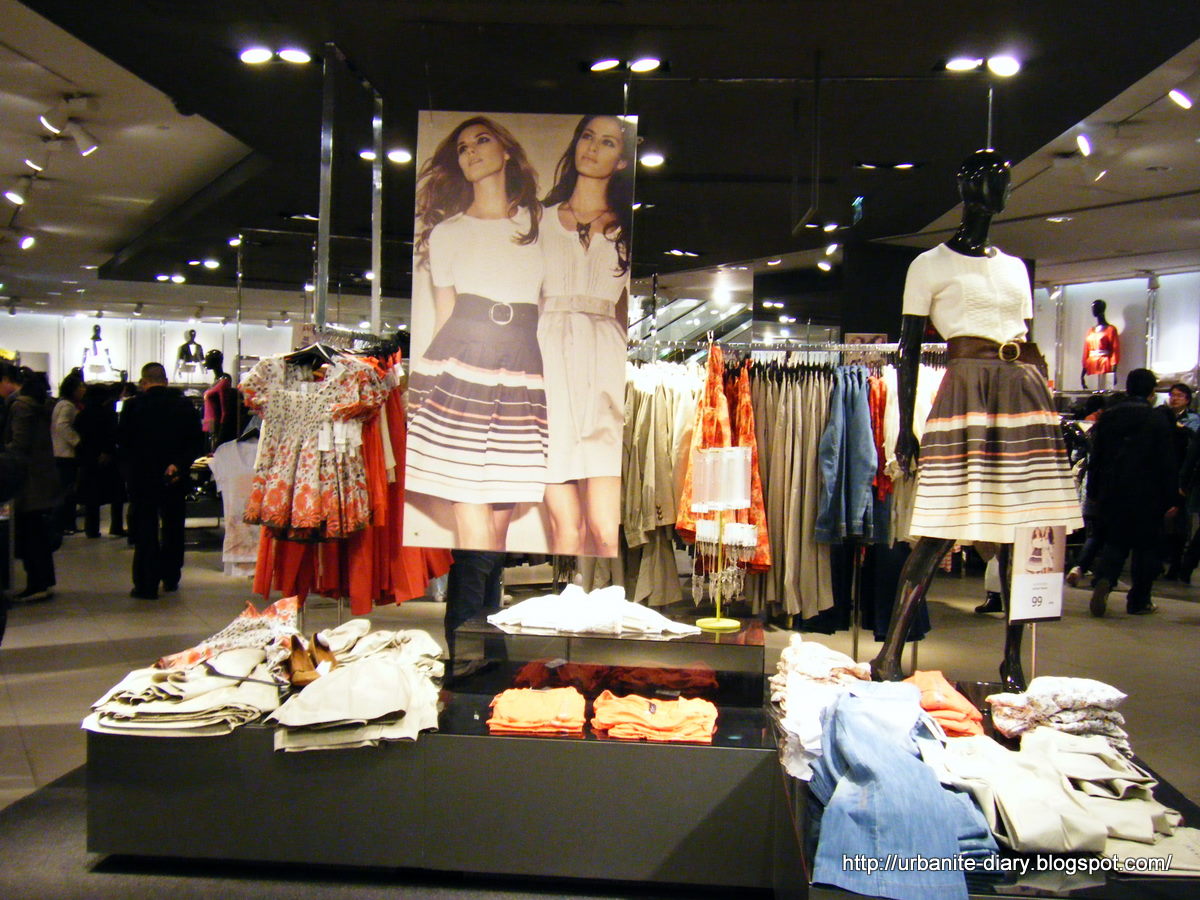 [Inside+H&M+Shanghai+6.JPG]