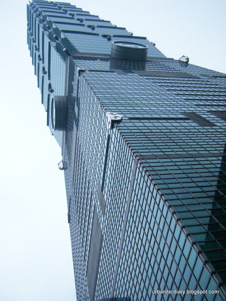 [Taipei+101+i.JPG]