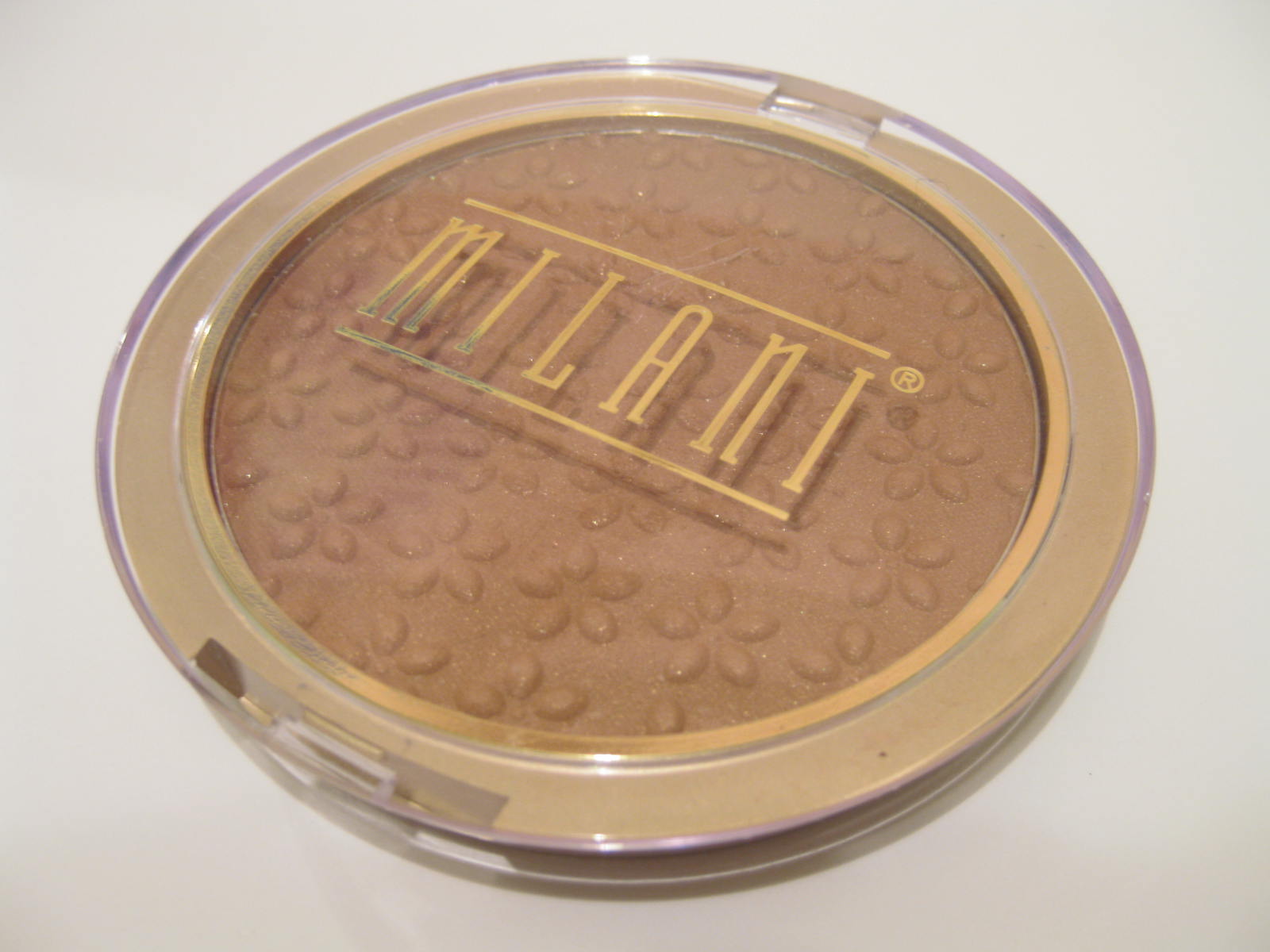 Kalifornia Love Milani Powder Bronzer in "Medium" (Review & Swatches)