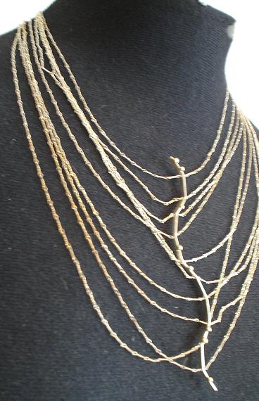 [collier+web.JPG]