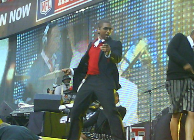 [Usher.JPG]