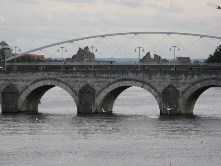 Puente sobre el agua