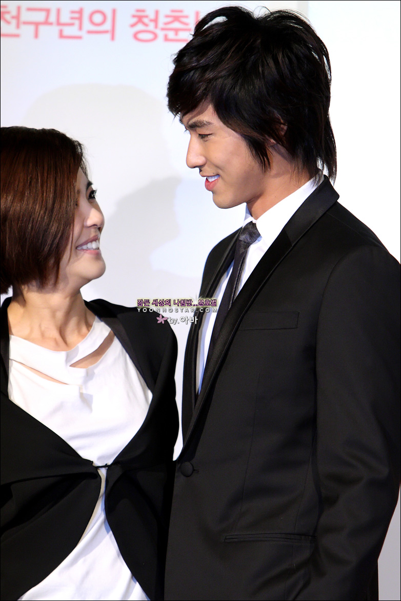 [53113999200909061755282579929149406_004.jpg]