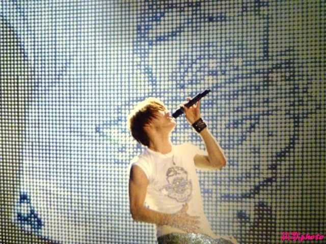 [53113999200909131750217503435353245_004.jpg]