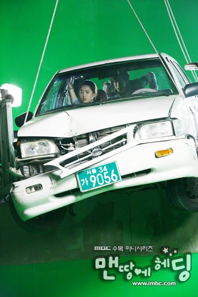 [53113999200909181432141881788518600_000.jpg]