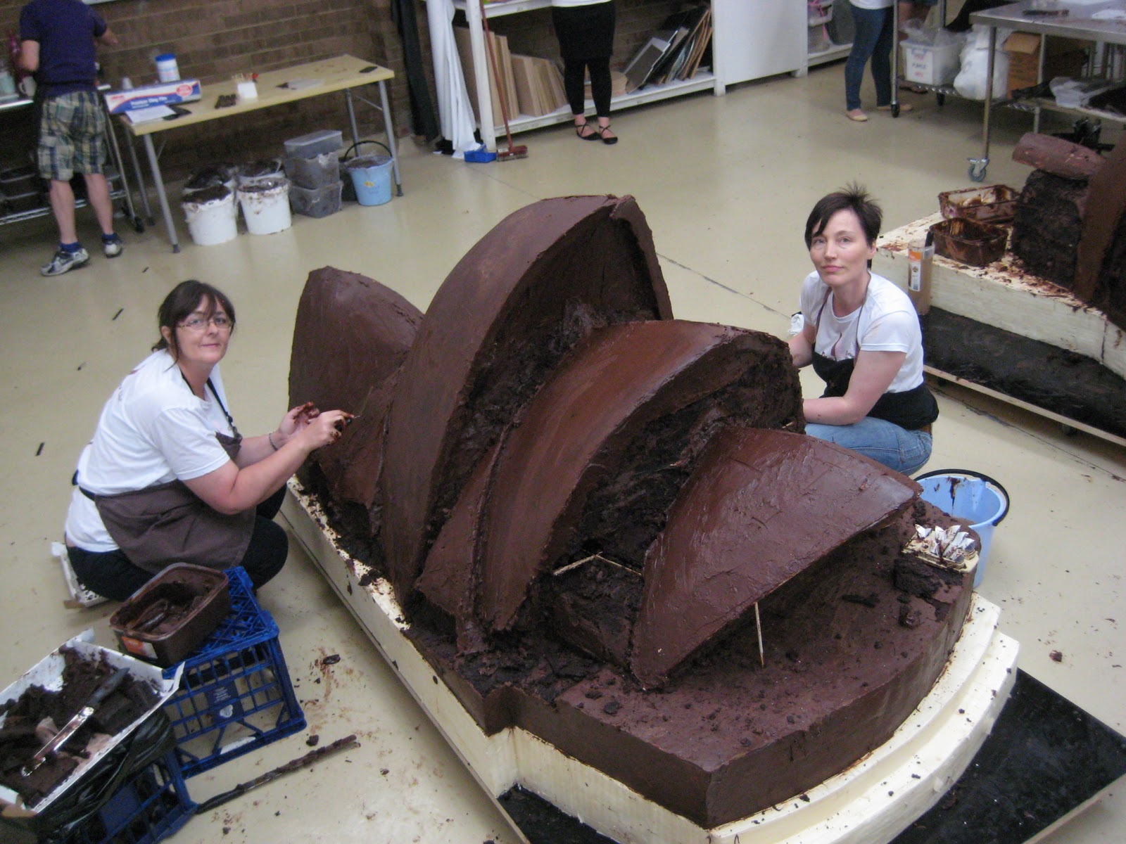 CAKE UPDATE World's largest Opera House cake