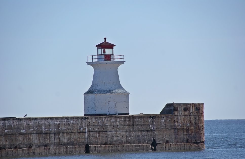 Neal's Lighthouse Blog Cape Tormentine Outer Wharf Lighthouse, Cape