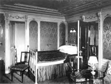 Gregorian Style 1st Class Bedroom Suite