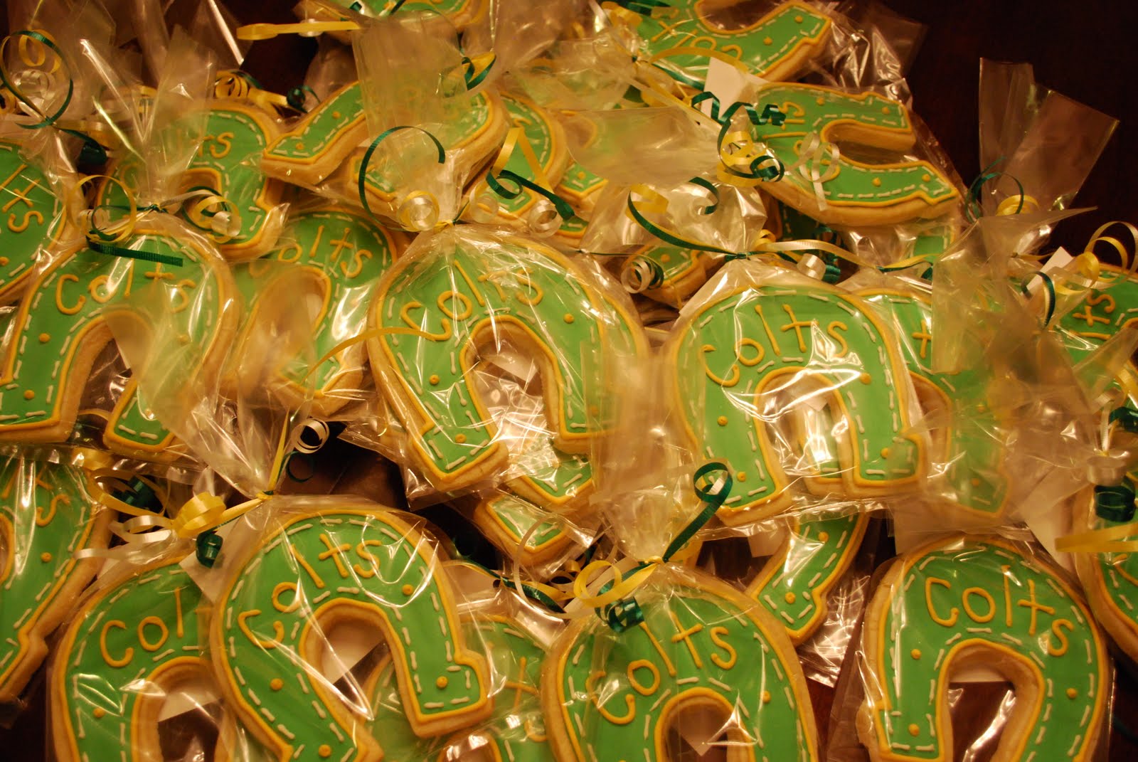 Sweet Cakes Horseshoe Cookies