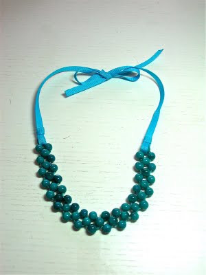 [ribbonnecklace]