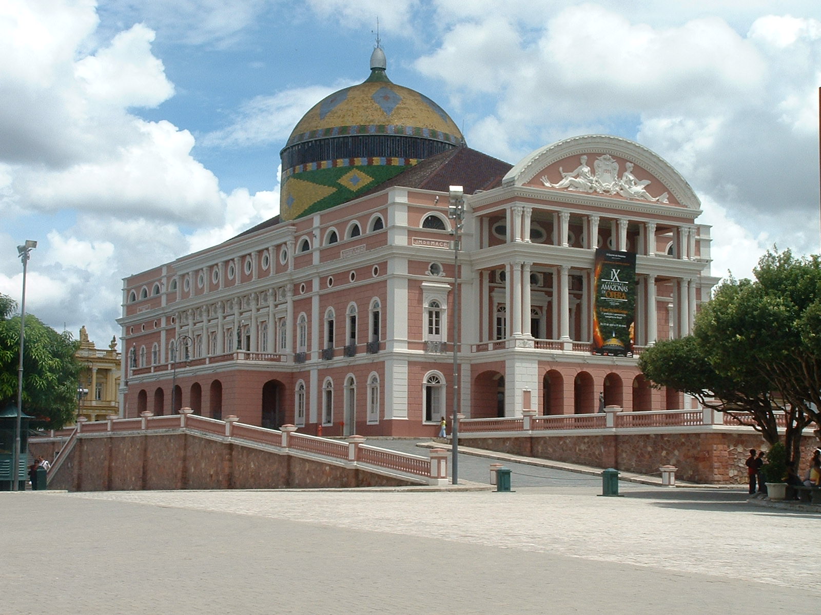 [amazonas-de-wikipedia.jpg]
