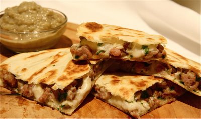 [spiced+lamb+pitas.JPG]