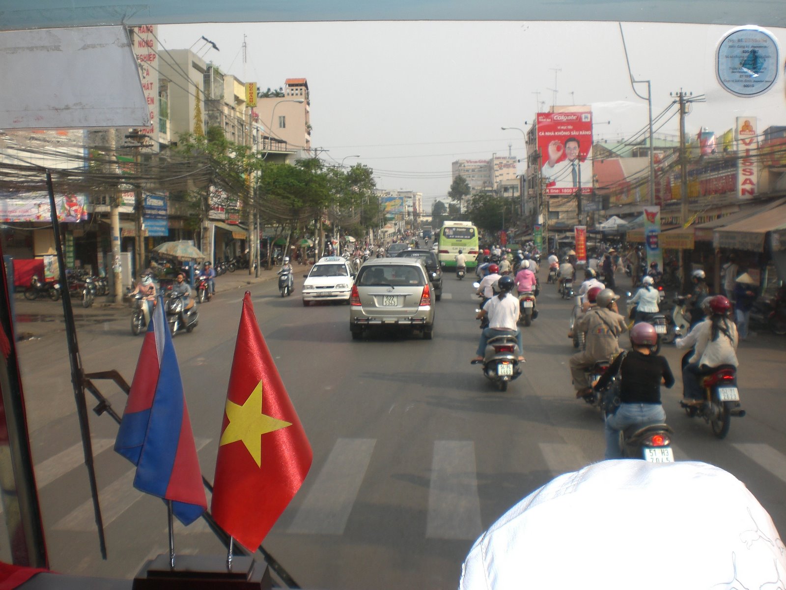 [bandar+saigon.JPG]