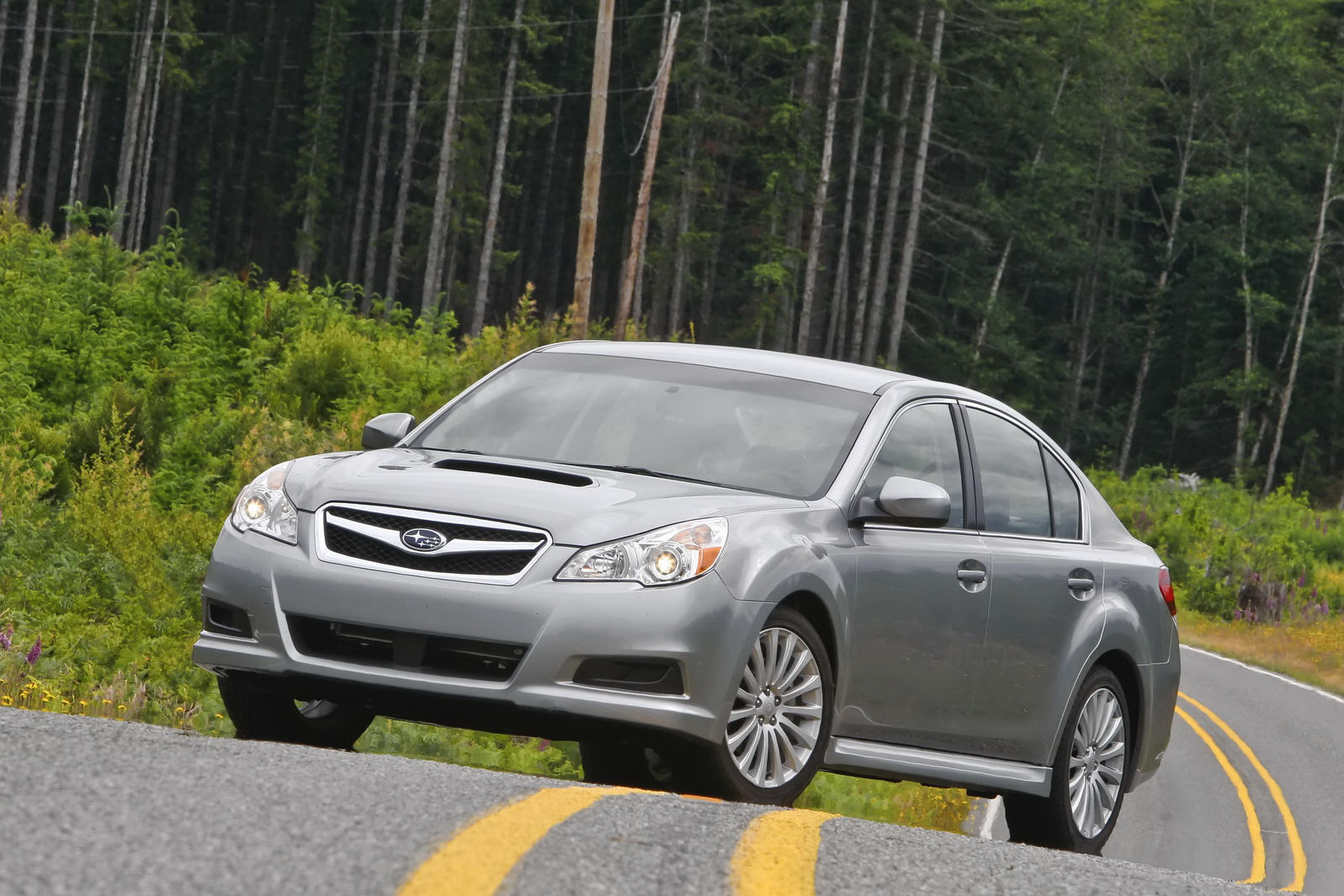 2011 Subaru Legacy Overview