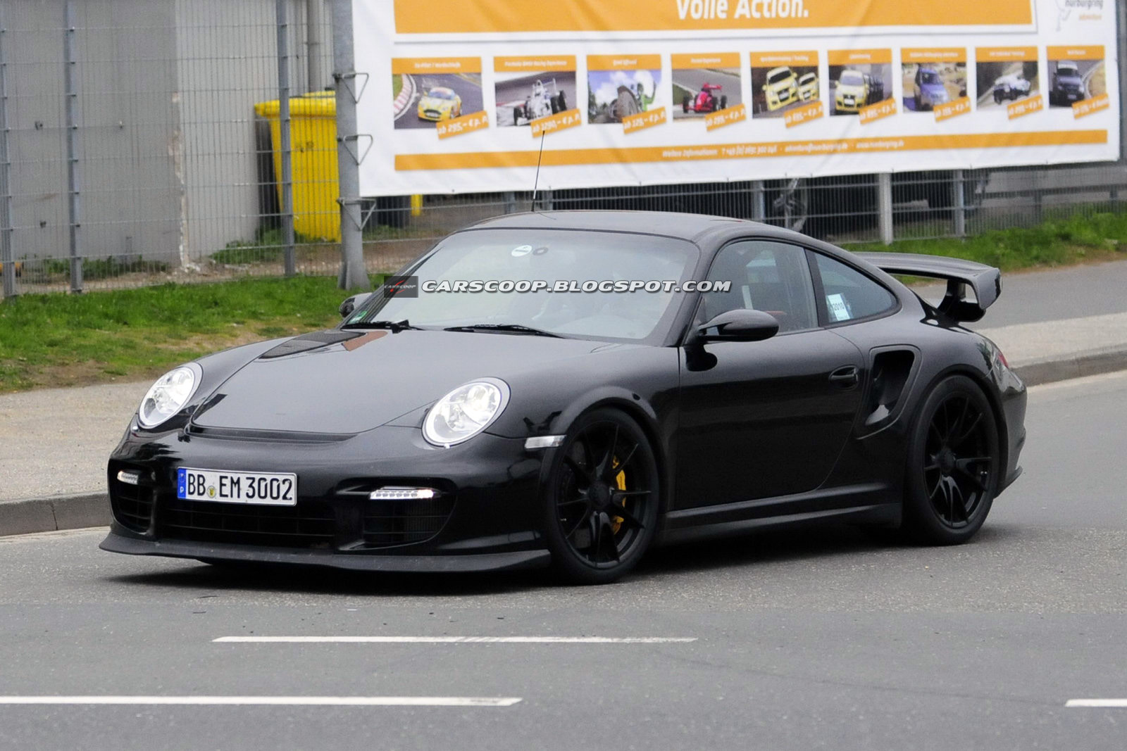 2011-Porsche-911-GT2-RS-1.JPG