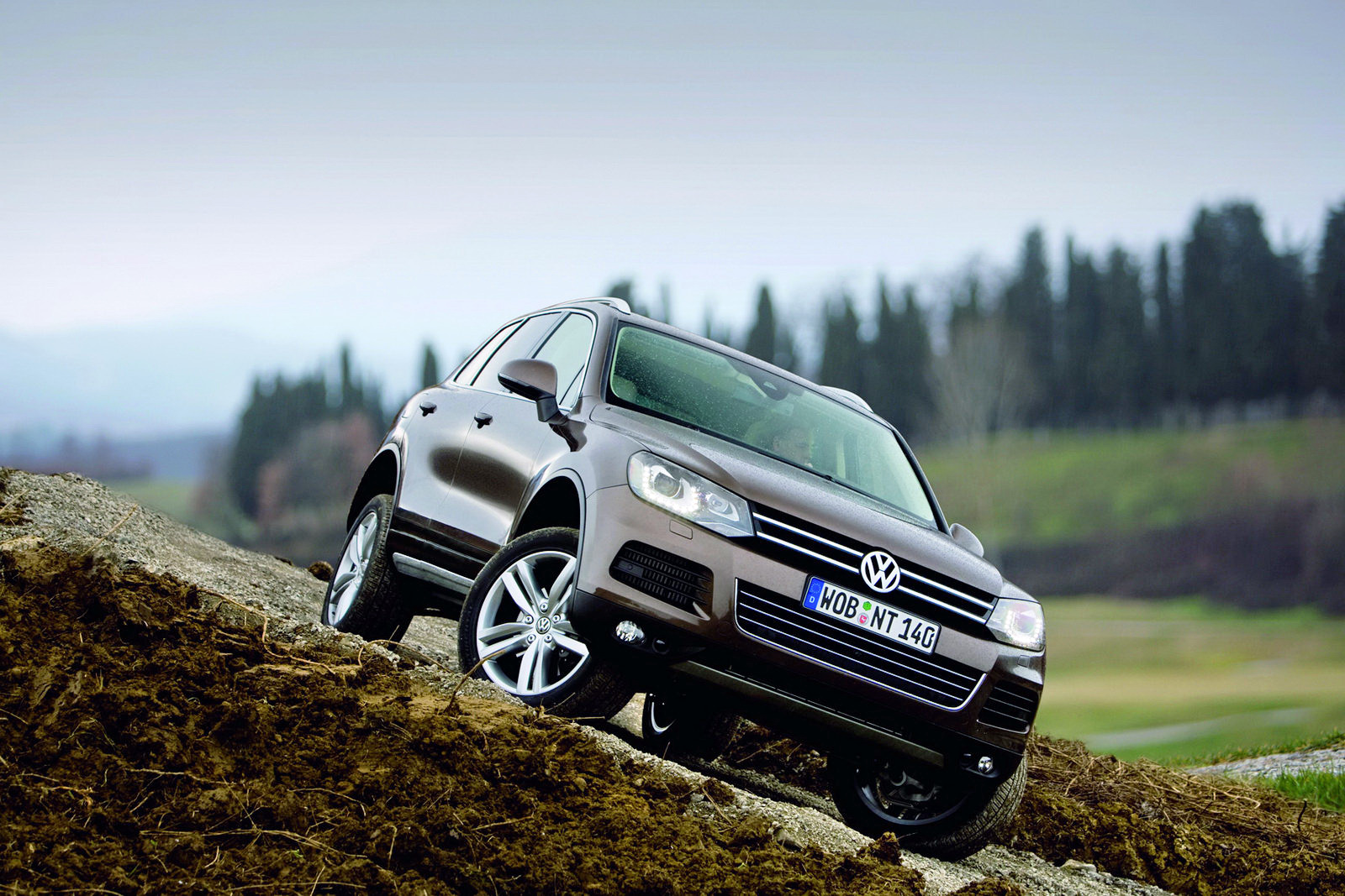 [2011-Volkswahen-Touareg-280.jpg]