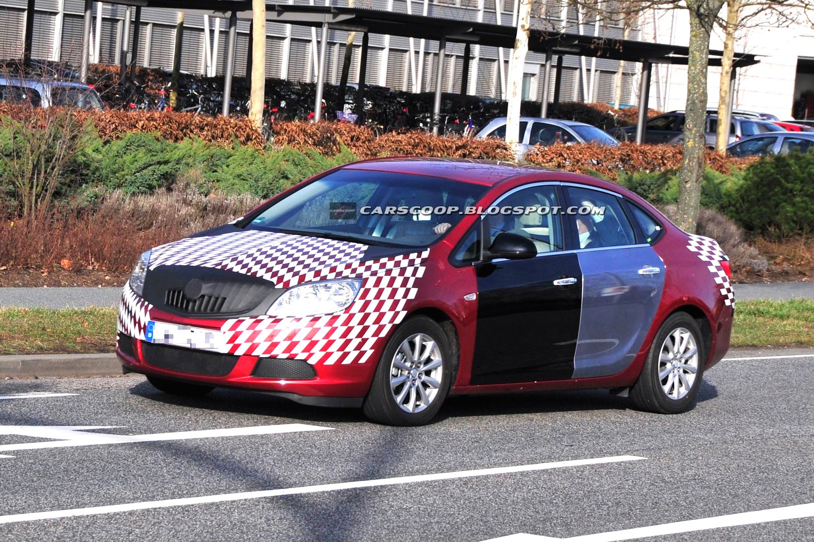[2012-Buick-Small-Sedan-13.jpg]
