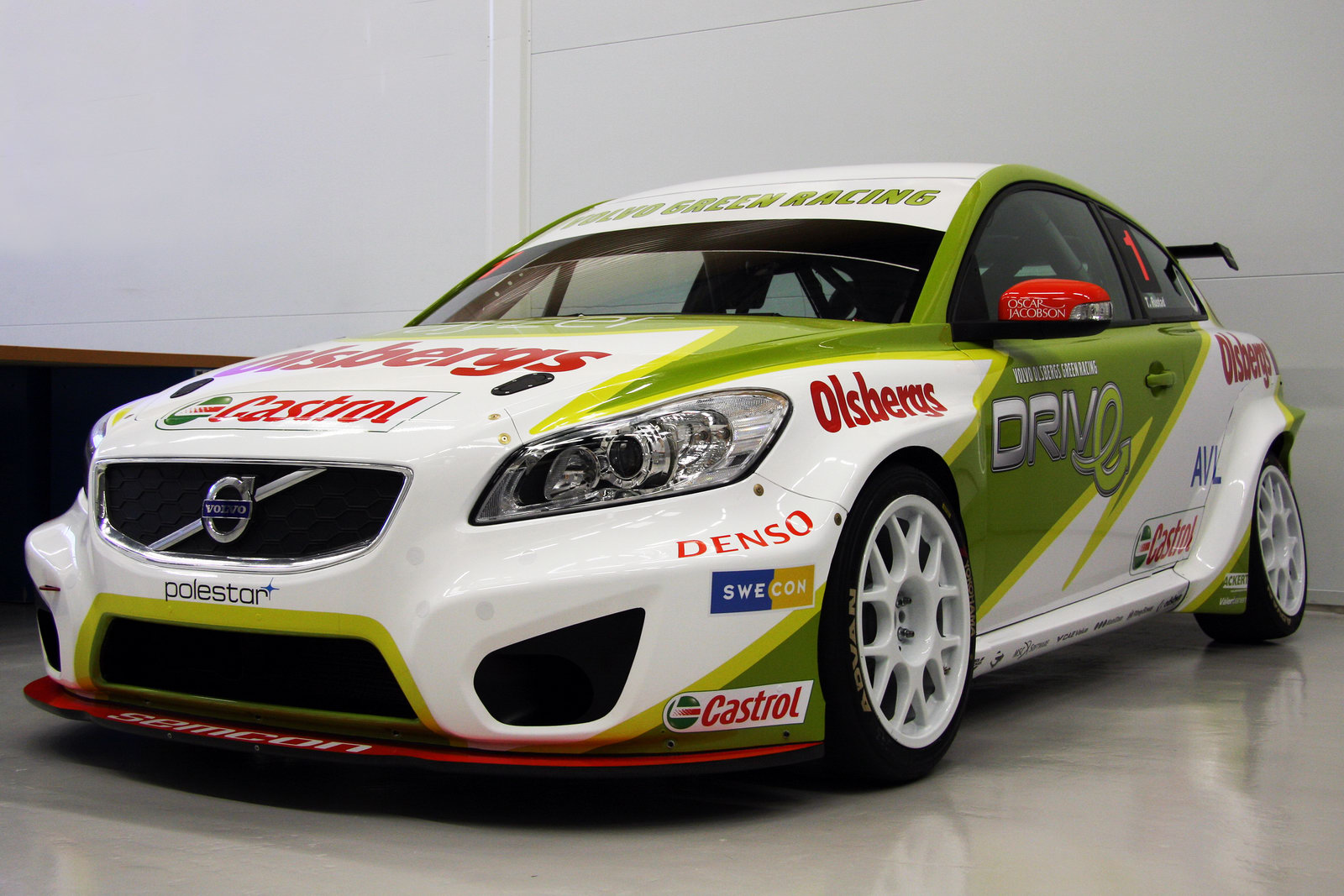 Volvo-C30-Racer-STCC-5.jpg