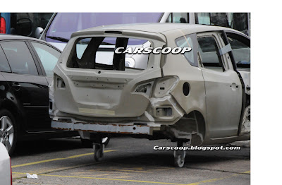  2010 Opel Meriva Mini MPV  