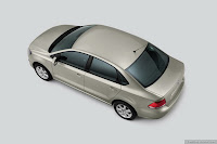 2011-VW-Polo-Sedan-12.JPG