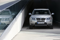 2011-BMW-X3-66.JPG