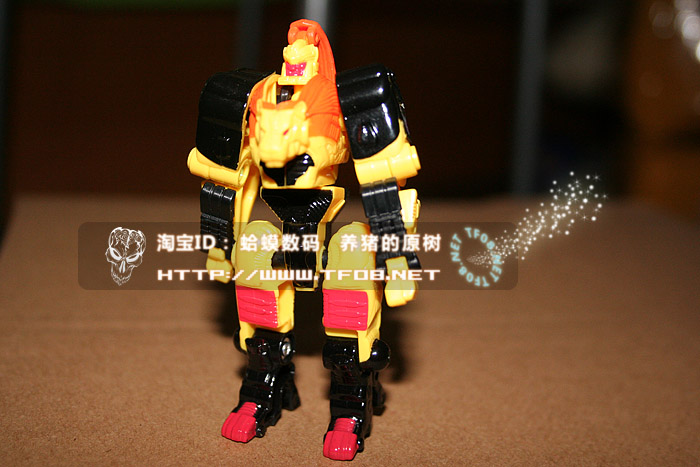 [Razorclaw3.jpg]