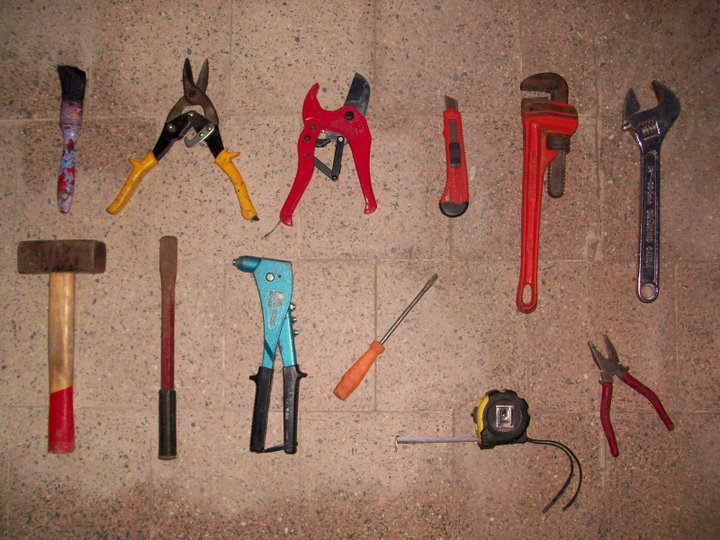 [tools.JPG]