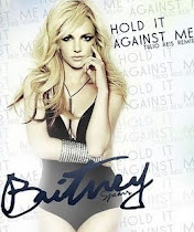 Britney Spears - Hold it against me