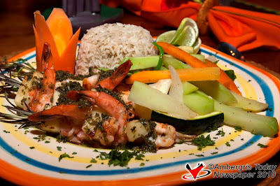 restaurant pineapple ramon belize luis zapata jose ambergriscaye