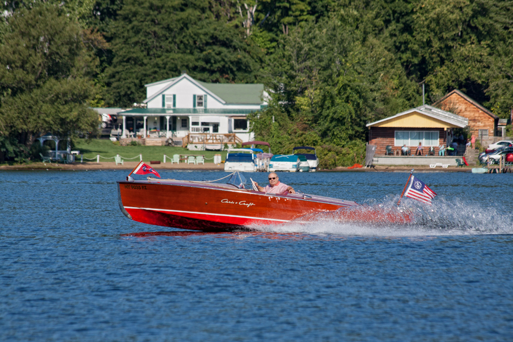 Liveish From Lake New York Classic Boats / Woody Boater