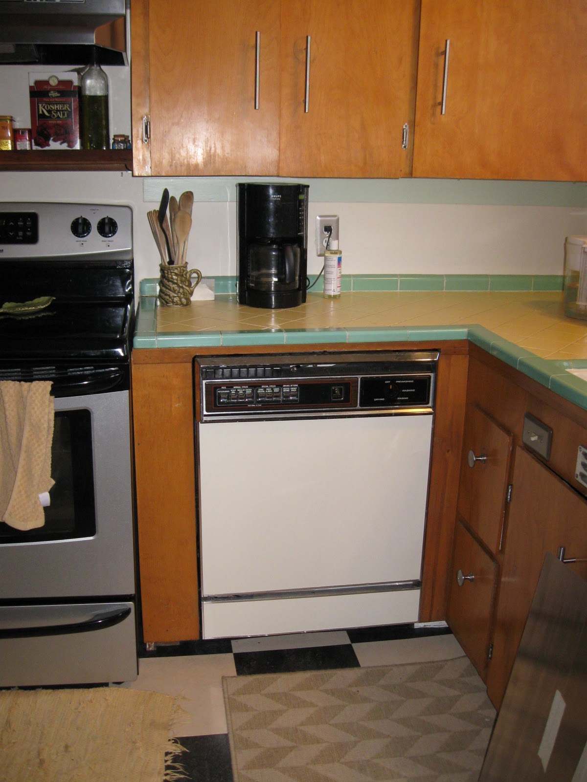 Avocado Green Refrigerator