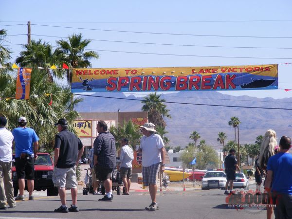 [Piranha+3-D+001.jpg]