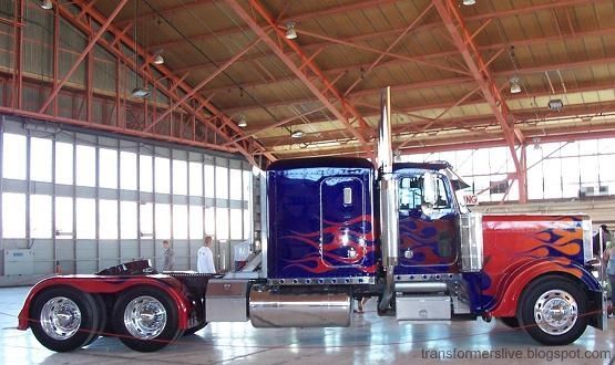 [NMOptimusPrime2.jpg]