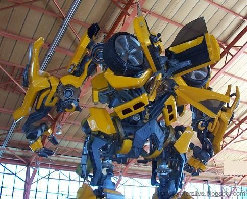[NMBumblebeeRobot3.jpg]