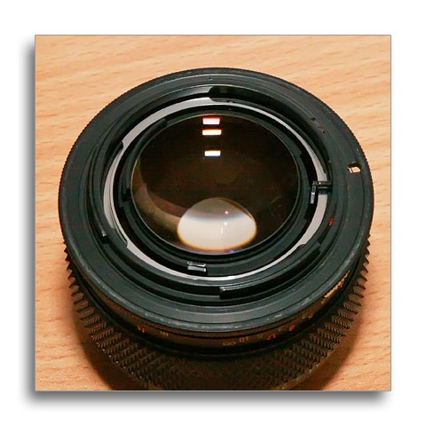 [OM-EOS_OnLens.jpg]